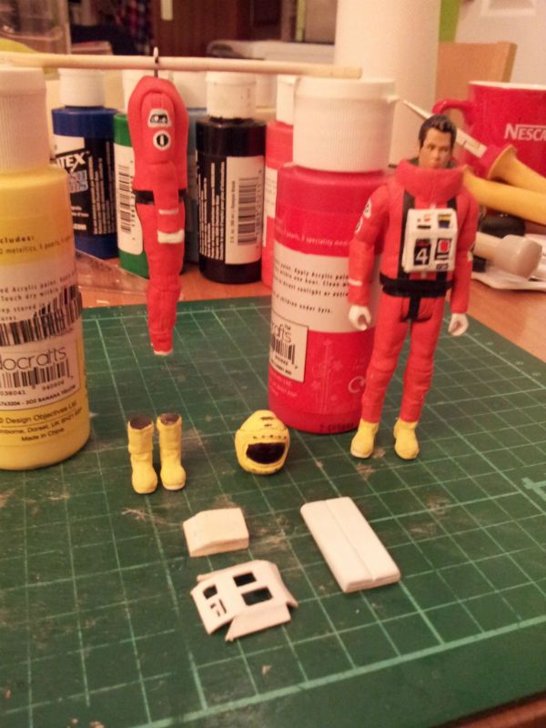 Spacesuit12_zps5594784b.jpg