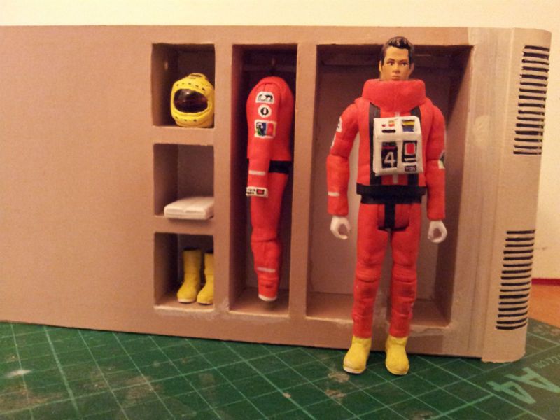 Spacesuit13_zpsda4810a1.jpg