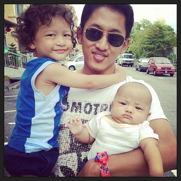 My man and his two boys @zamilsyah photo 431808_4948773242587_1329689477_n.jpg