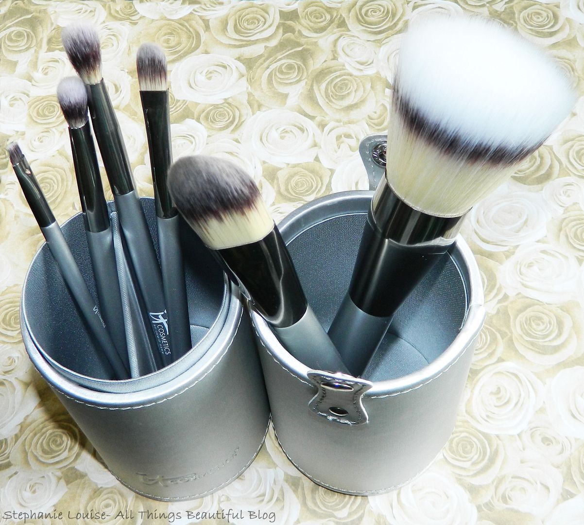 It Cosmetics Limited Edition Heavenly Luxe Vanity Brush Set Review!