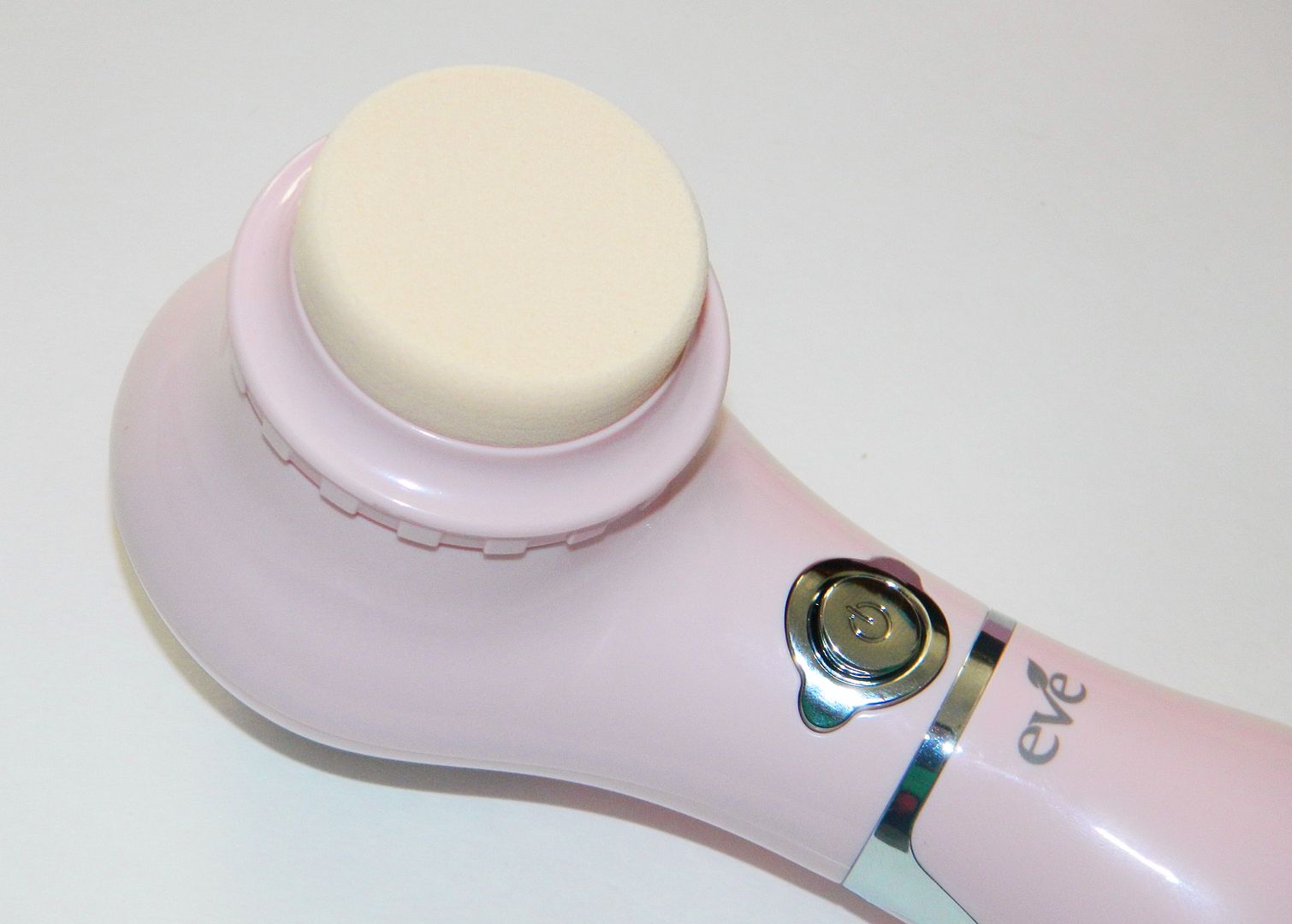photo H2ProEveSkincareBrush05_zps36f7360e.jpg