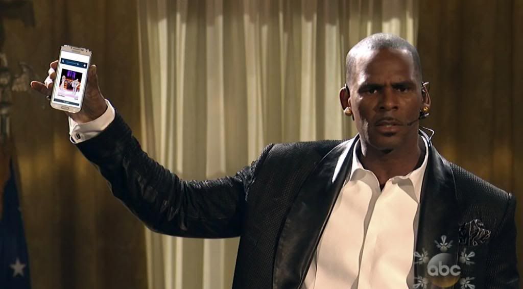 Lady-Gaga-and-R-Kelly-Do-What-U-Want-AMA