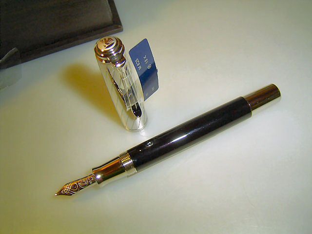 pelikan-m625-red-04_zps2a936cc6.jpg