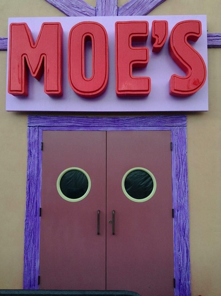 The Simpsons Moe's Tavern